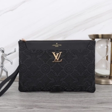 Mens Louis Vuitton Clutch Bags